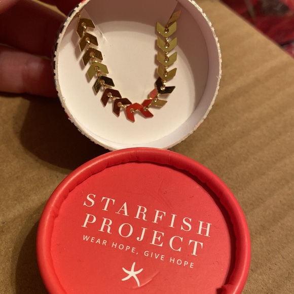 NWT starfish project bracelet - Picture 1 of 5